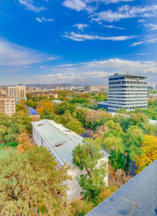 "Asaapart" Lamiya Appartement Alma-Ata Buitenkant foto